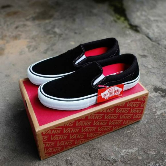 Vans Slip-On Pro Comfycush. Brand New. Mens Size: 3.5 - 8.